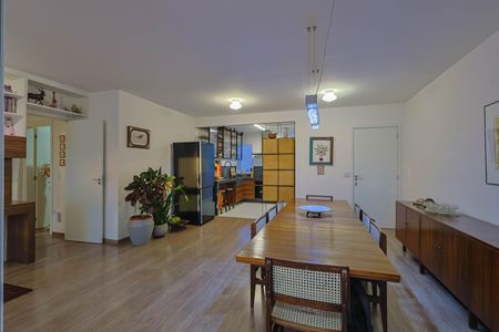 Apartamento à venda com 115m², 4 quartos e 3 vagasSala