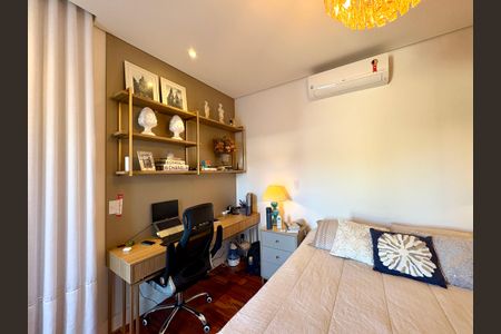 Casa de condomínio à venda com 249m², 3 quartos e sem vagaQuarto 1