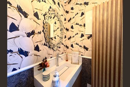 Casa de condomínio à venda com 249m², 3 quartos e sem vagaLavabo