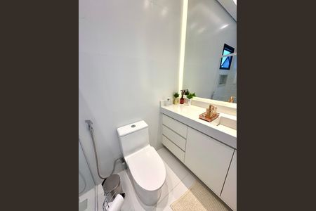 Casa de condomínio à venda com 249m², 3 quartos e sem vagaBanheiro do Quarto 2