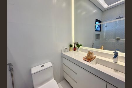 Casa de condomínio à venda com 249m², 3 quartos e sem vagaBanheiro do Quarto 2