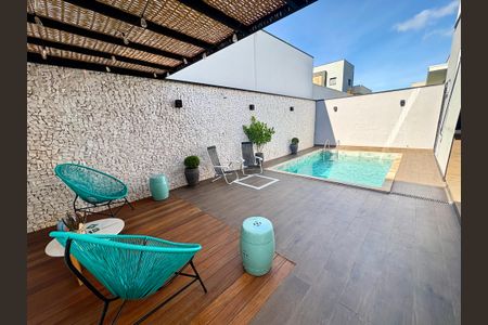 Casa de condomínio à venda com 249m², 3 quartos e sem vagaÁrea comum