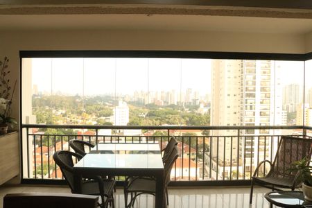 Apartamento à venda com 130m², 3 quartos e 2 vagasVaranda gourmet