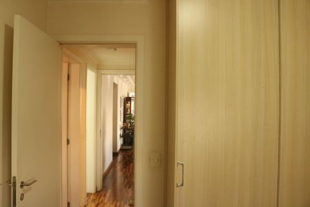 Apartamento à venda com 130m², 3 quartos e 2 vagasQuarto 2