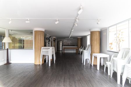 Apartamento à venda com 105m², 2 quartos e 1 vagaSalão de Festas