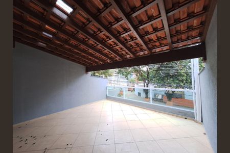 Casa à venda com 153m², 3 quartos e 3 vagas Casa à venda com 153m², 3 quartos e 3 vagasFoto 06