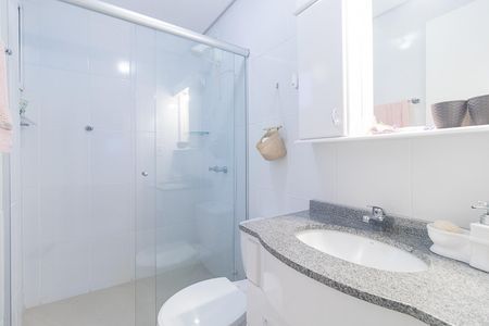 Apartamento à venda com 67m², 2 quartos e 1 vagaBanheiro Social