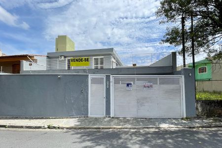 Casa à venda com 297m², 6 quartos e 6 vagas Casa à venda com 297m², 6 quartos e 6 vagasFachada