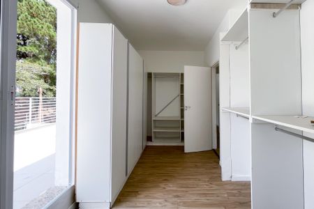 Casa à venda com 297m², 6 quartos e 6 vagas Casa à venda com 297m², 6 quartos e 6 vagasQuarto 2