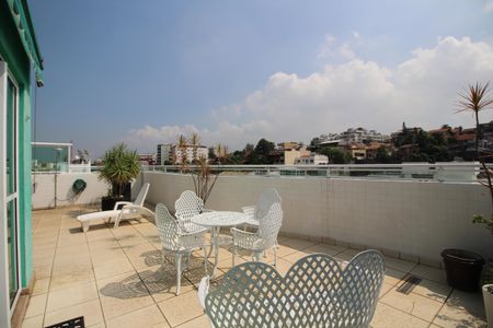 Apartamento à venda com 148m², 3 quartos e 2 vagasÁrea Externa