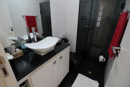 Apartamento à venda com 148m², 3 quartos e 2 vagasBanheiro Social 1