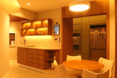 Apartamento para alugar com 250m², 4 quartos e 4 vagasCozinha