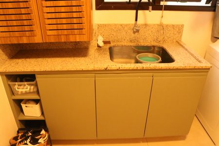 Apartamento para alugar com 250m², 4 quartos e 4 vagasÁrea de Serviço