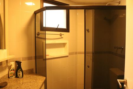 Apartamento para alugar com 250m², 4 quartos e 4 vagasBanheiro da Suíte 2