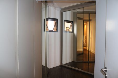 Apartamento para alugar com 250m², 4 quartos e 4 vagasSuíte 1
