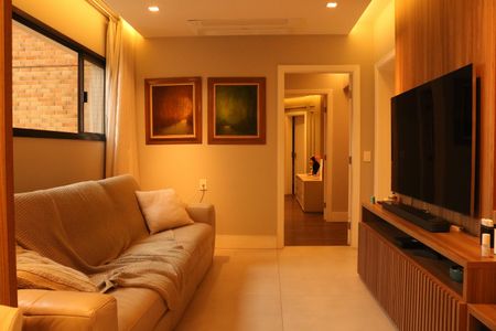 Apartamento para alugar com 250m², 4 quartos e 4 vagasSala 2