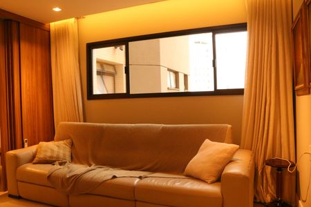 Apartamento para alugar com 250m², 4 quartos e 4 vagasSala 2