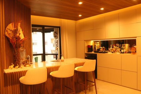 Apartamento para alugar com 250m², 4 quartos e 4 vagasSala