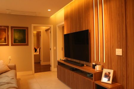 Apartamento para alugar com 250m², 4 quartos e 4 vagasSala 2