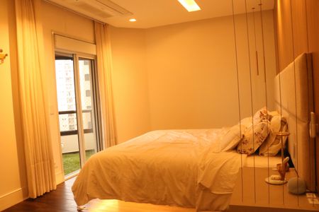 Apartamento para alugar com 250m², 4 quartos e 4 vagasSuíte 1