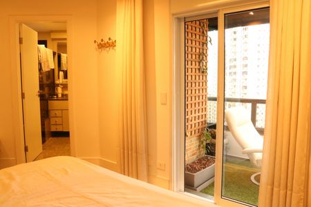 Apartamento para alugar com 250m², 4 quartos e 4 vagasSuíte 1