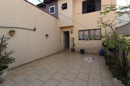Casa à venda com 205m², 3 quartos e 4 vagasQuintal