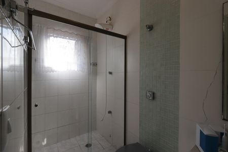 Casa à venda com 205m², 3 quartos e 4 vagasBanheiro da Suíte