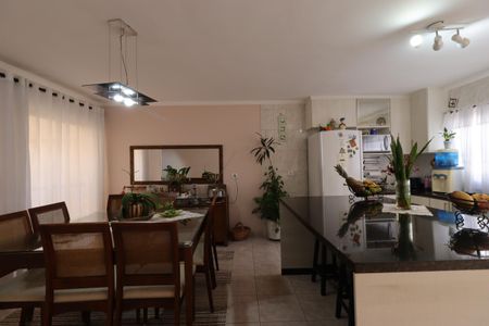 Casa à venda com 205m², 3 quartos e 4 vagasCozinha