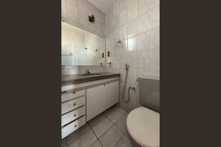 Apartamento à venda com 68m², 2 quartos e 1 vaga Apartamento à venda com 68m², 2 quartos e 1 vagaBanheiro
