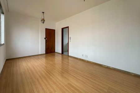 Apartamento à venda com 68m², 2 quartos e 1 vaga Apartamento à venda com 68m², 2 quartos e 1 vagaSala