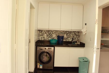 Casa à venda com 250m², 3 quartos e 4 vagasÁrea de Serviço