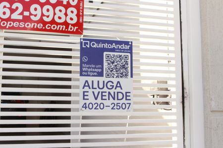 Casa à venda com 250m², 3 quartos e 4 vagasFachada