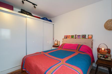 Apartamento à venda com 67m², 2 quartos e 2 vagas Apartamento à venda com 67m², 2 quartos e 2 vagasSuíte