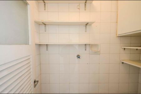 Apartamento à venda com 58m², 2 quartos e 1 vagaBanheiro de Serviço