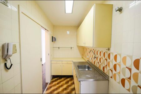 Apartamento à venda com 58m², 2 quartos e 1 vagaCozinha