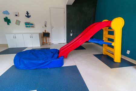 Apartamento à venda com 32m², 1 quarto e 1 vaga Apartamento à venda com 32m², 1 quarto e 1 vagaÁrea Comum - Brinquedoteca