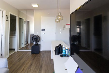 Apartamento à venda com 32m², 1 quarto e 1 vaga Apartamento à venda com 32m², 1 quarto e 1 vagaSala