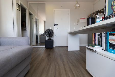 Apartamento à venda com 32m², 1 quarto e 1 vaga Apartamento à venda com 32m², 1 quarto e 1 vagaSala