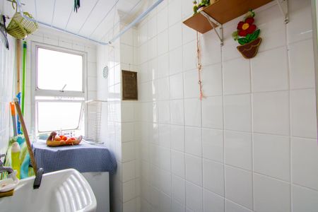 Apartamento à venda com 56m², 2 quartos e 2 vagasÁrea de serviço