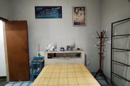 Casa à venda com 209m², 4 quartos e 4 vagas Casa à venda com 209m², 4 quartos e 4 vagasQuarto 1