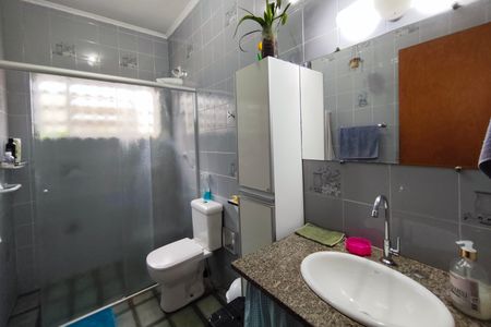 Casa à venda com 209m², 4 quartos e 4 vagas Casa à venda com 209m², 4 quartos e 4 vagasBanheiro