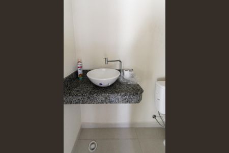 Casa à venda com 82m², 2 quartos e 2 vagas Casa à venda com 82m², 2 quartos e 2 vagasLavabo