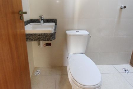 Casa à venda com 92m², 3 quartos e 2 vagasBanheiro Social