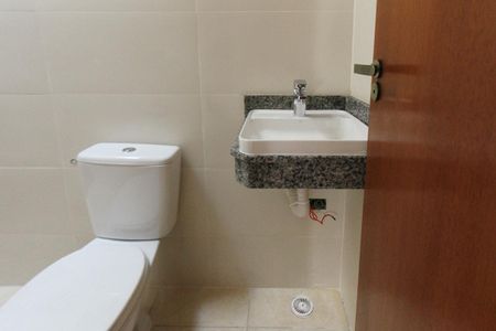 Casa à venda com 92m², 3 quartos e 2 vagasBanheiro da Suite