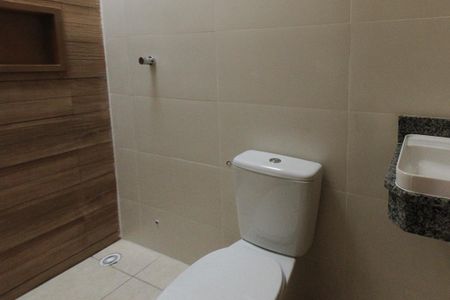 Casa à venda com 92m², 3 quartos e 2 vagasBanheiro da Suite