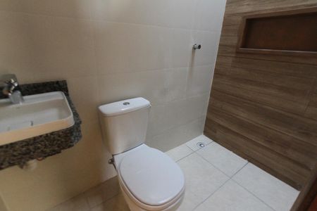 Casa à venda com 92m², 3 quartos e 2 vagasBanheiro Social