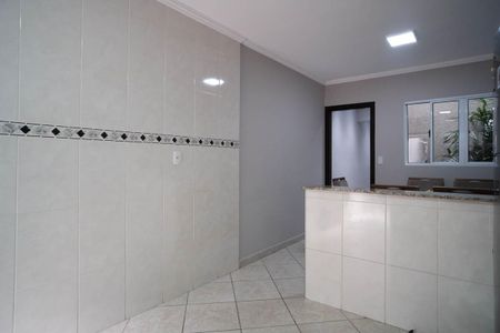 Casa à venda com 168m², 3 quartos e 2 vagasCozinha