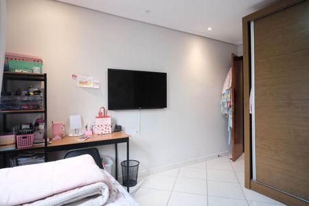 Casa à venda com 168m², 3 quartos e 2 vagasQuarto 1