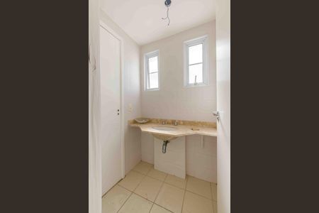 Casa de condomínio à venda com 158m², 4 quartos e 3 vagasBanheiro das Suítes Canadenses