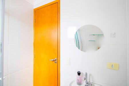 Apartamento à venda com 61m², 3 quartos e 2 vagas Apartamento à venda com 61m², 3 quartos e 2 vagasBanheiro social